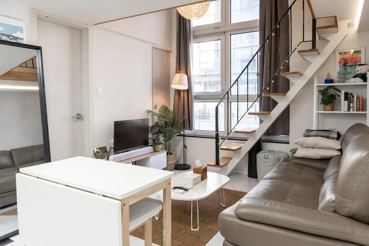 Deluxe Gangnam Modern High-Rise Coex Seoul location